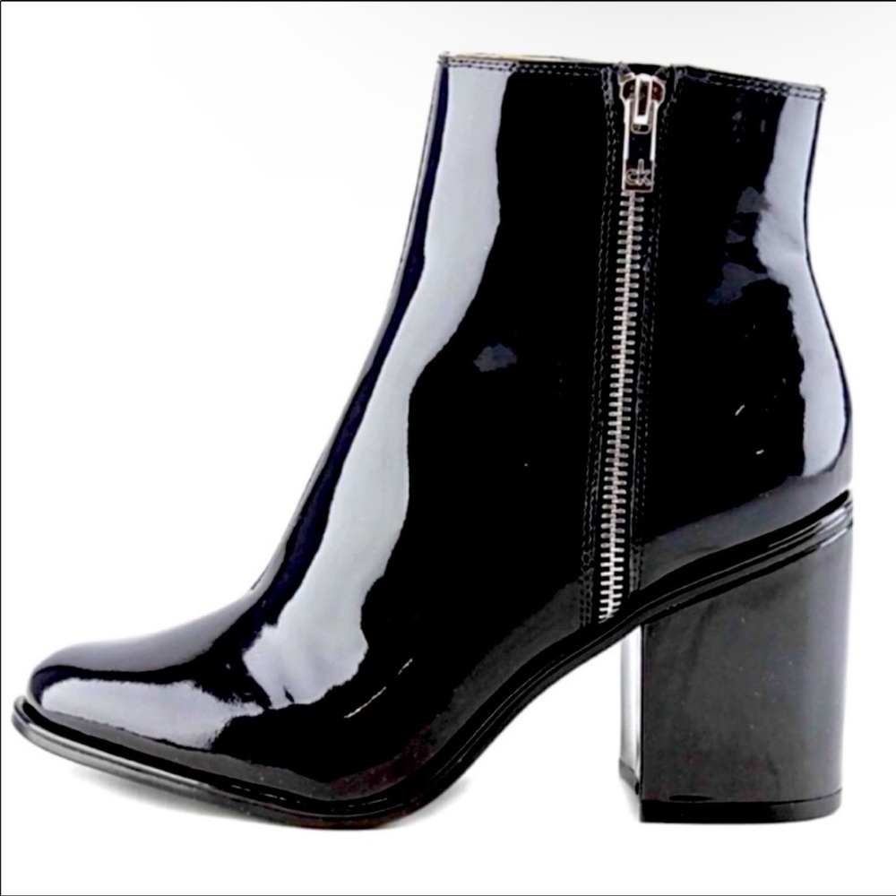 🖤Calvin Klein Patent Leather Bootie’s